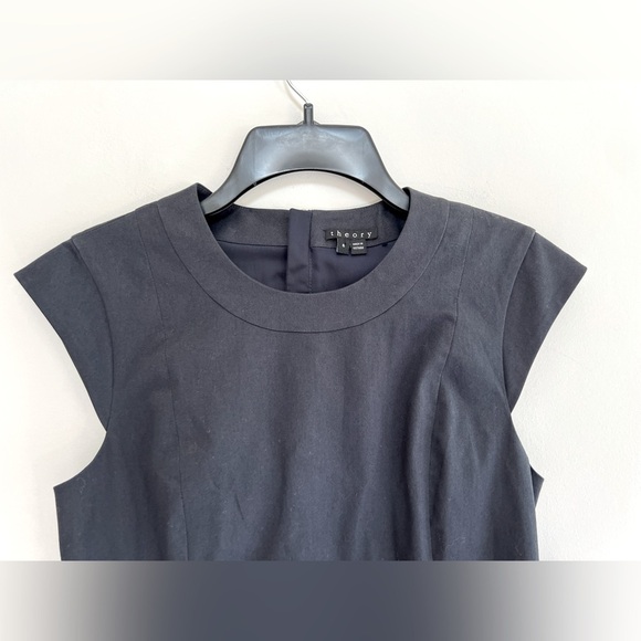 Theory Cap Sleeve Structured Fitted Black Crepe Mini Dress, size 6 - Picture 6 of 9